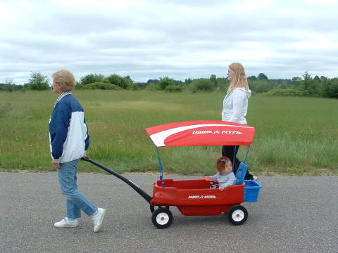 09-7TheWalkAnnaRoyality